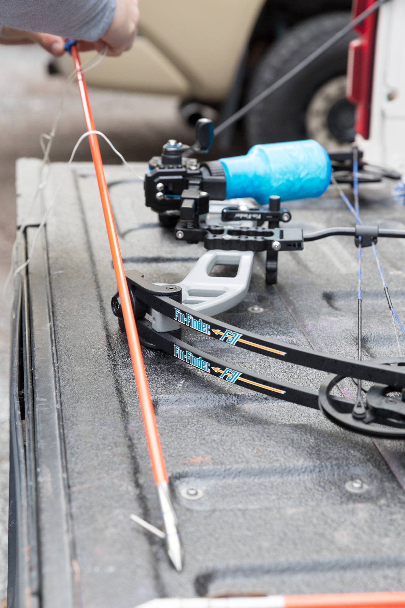 Bowfishing 101 Buying and Setting Up a Bowfishing Bow FinFinder